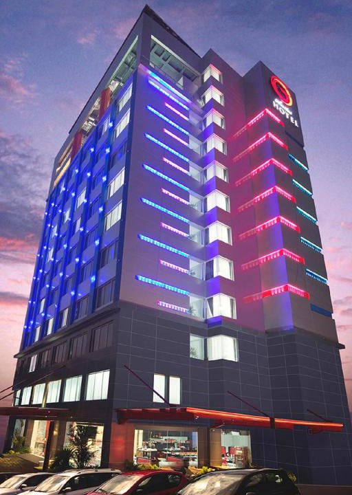 Gubeng Hotel | G Suites Hotel by AMITHYA