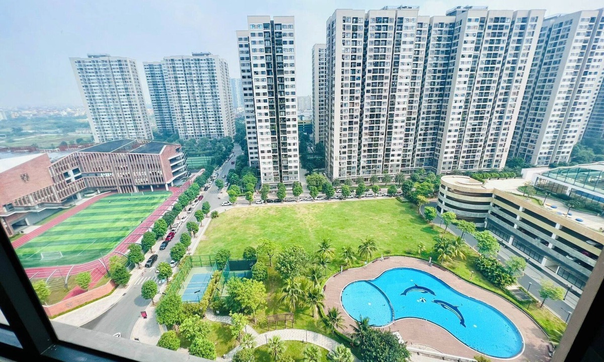 Đien Bien Apartment | Gem at Vinhomes Ocean Park 1! Family-sized apt with airy and spectacular view