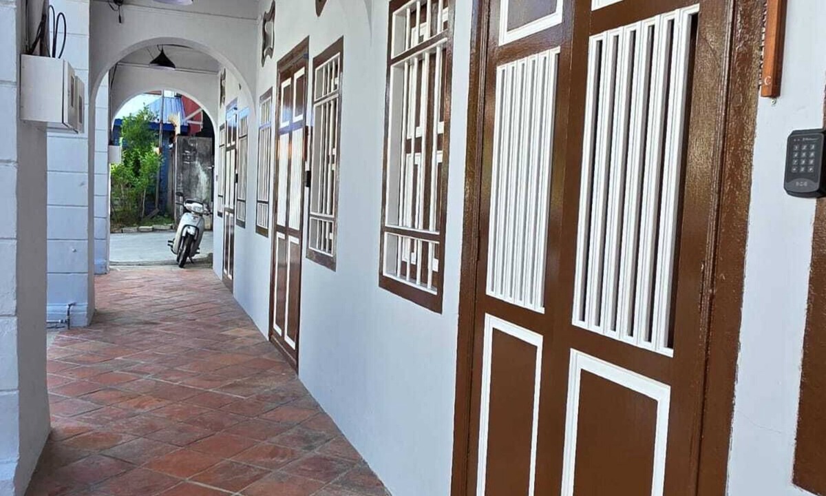 Downtown George Town Apartment | George town The C Suites Super Mario