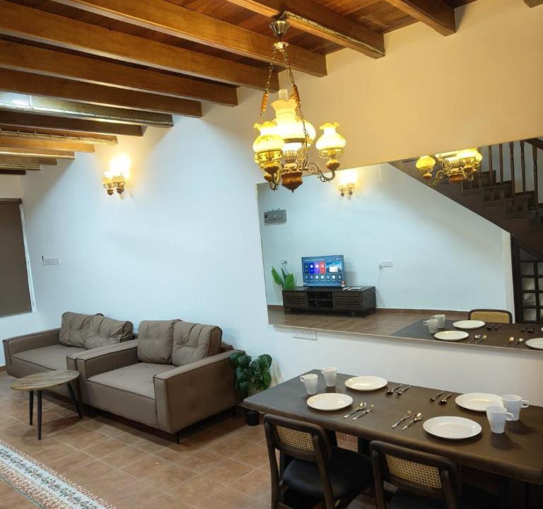 Downtown George Town House | Georgetown - 3 Storey House 11Pax Muntri St