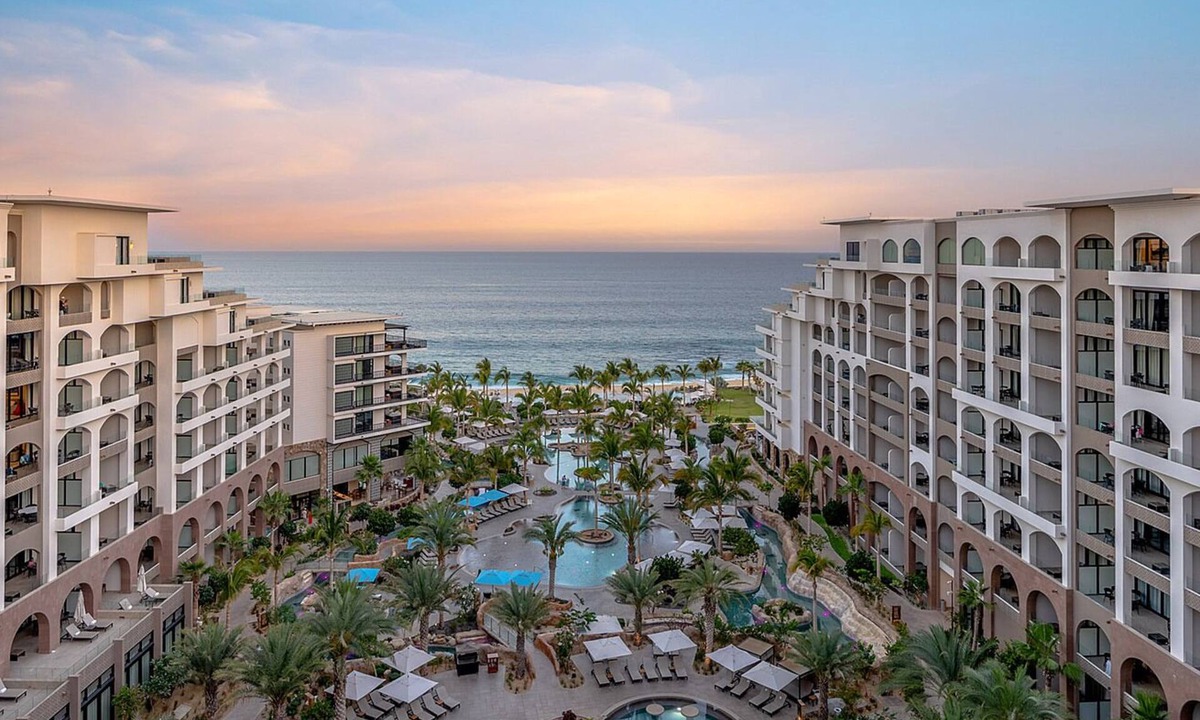 San Jose del Cabo Resort | Get your VITAMIN SEA! !-Bedroom in Los Cabos! Fantastic ocean front view!