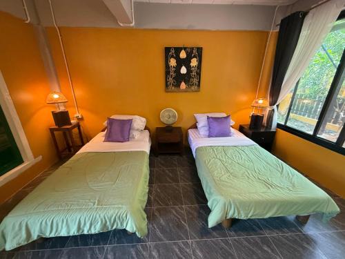 Sam Roi Yot Bed & Breakfast | Golden Mango House
