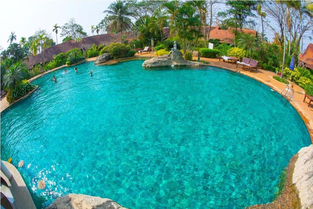 Nang Lae Resort | Golden Pine Resort and Spa
