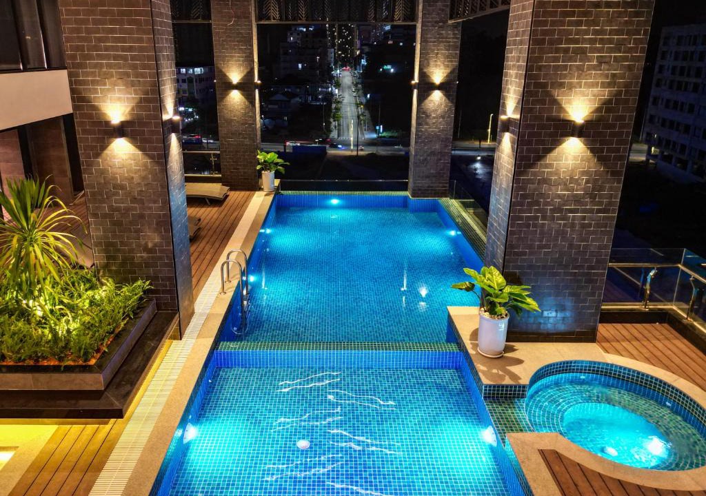 Sihanoukville City Centre Hotel | Grand La Vogue Hotel and Casino