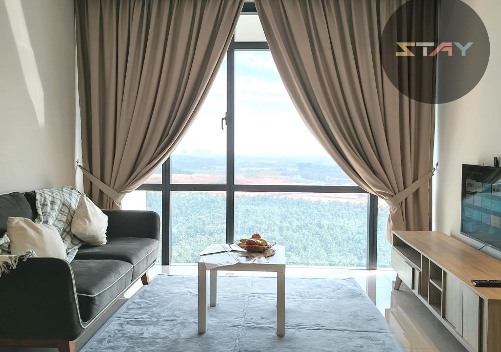 Medini Apartment | Grand Medini Couple Stylish Netflix 100mbps BySTAY