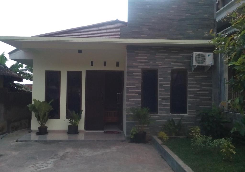 Oro Oro Ombo House | Griya Alpha Villa
