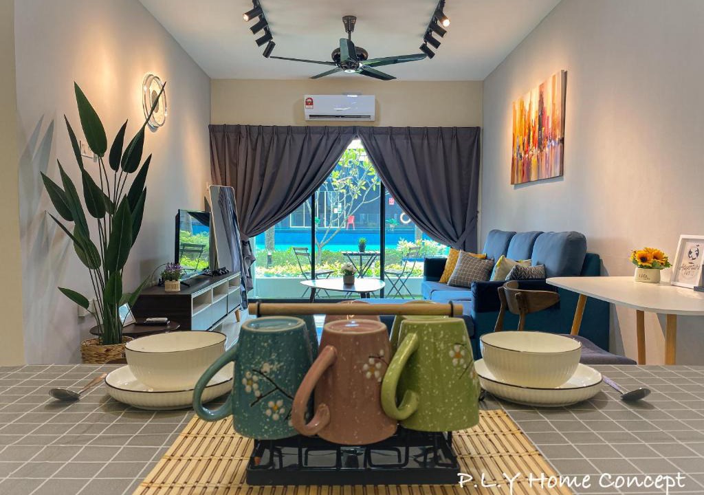 Kampung Kuala Pari Apartment | Groundfloor Poolside Manhattan Ipoh Free Netflix&Carpark