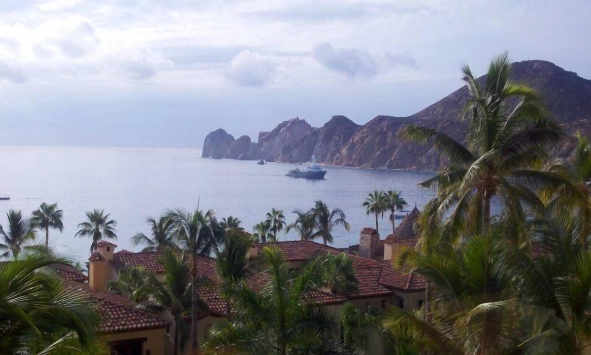 Cabo San Lucas Villa | HACIENDA BEACH CLUB OCEAN VIEW. DIRECTLY ON MEDANO BEACH. GREAT LOCATION