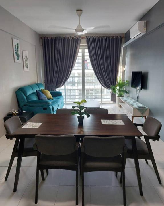 Semenyih Apartment | Hanis Homestay De Bangi