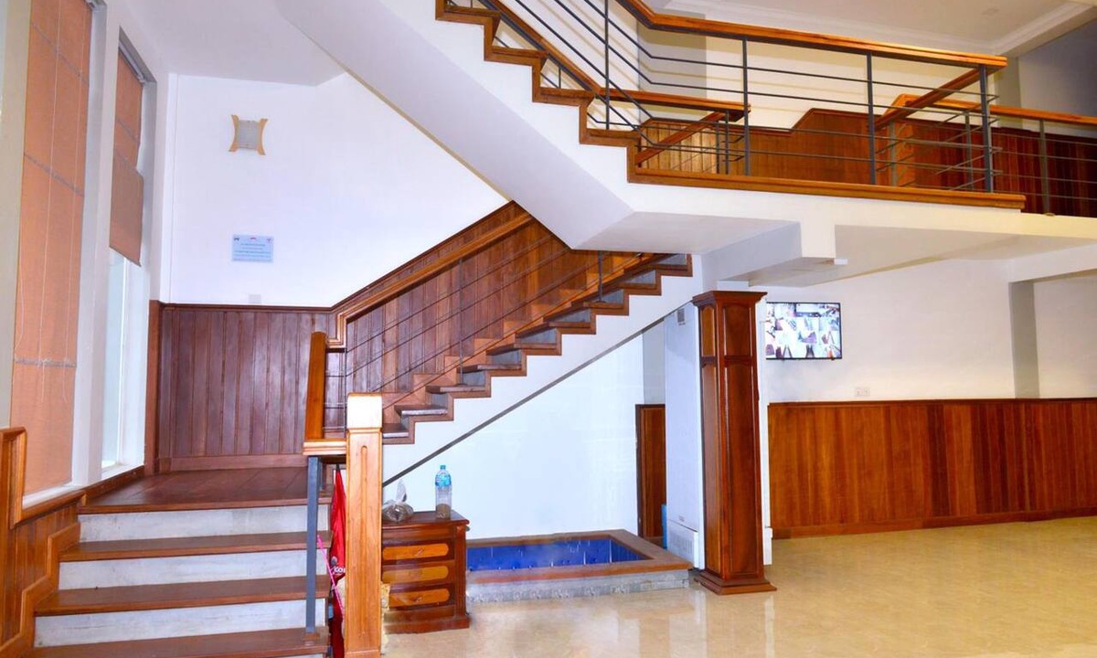 Kampot Hotel | Happy Family