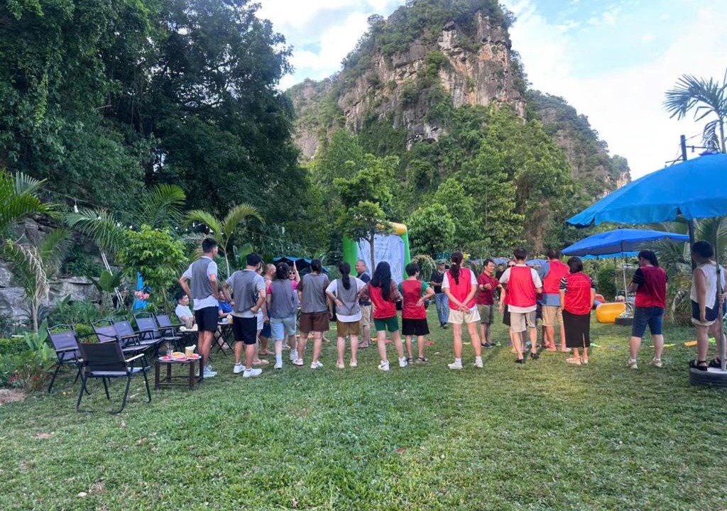 Hoa Lu Other | Hen Camping - Free if you have tent