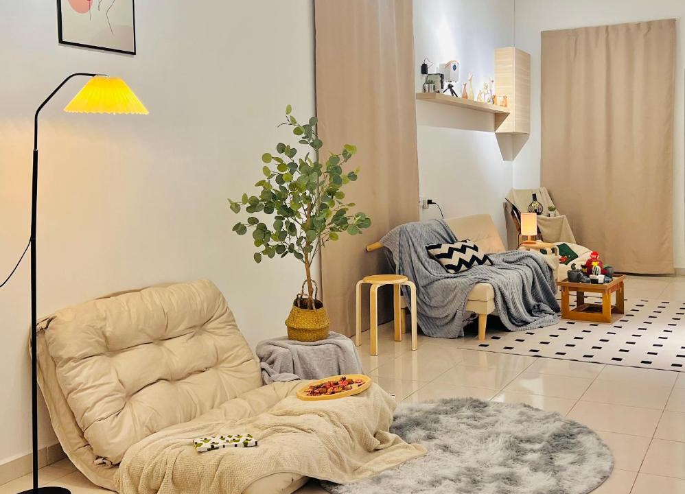 Kluang House | HeyMuji Projector-Movies-Darts-Near Lotus