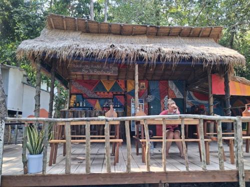 Koh Rong Hostel | Hideaway Hostel Koh Rong Bar & Restaurant