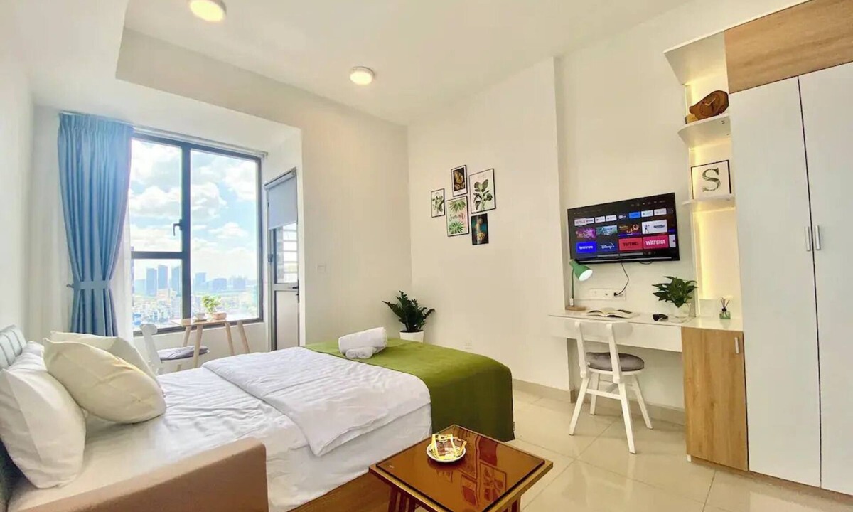 Bach Dang Riverside House | High-floor Corner Studio Free Pool Gym@ RiverGate