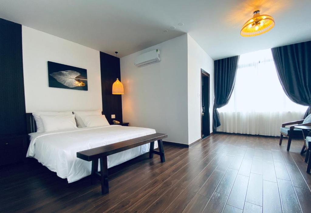Pleiku Hotel | HighLight House