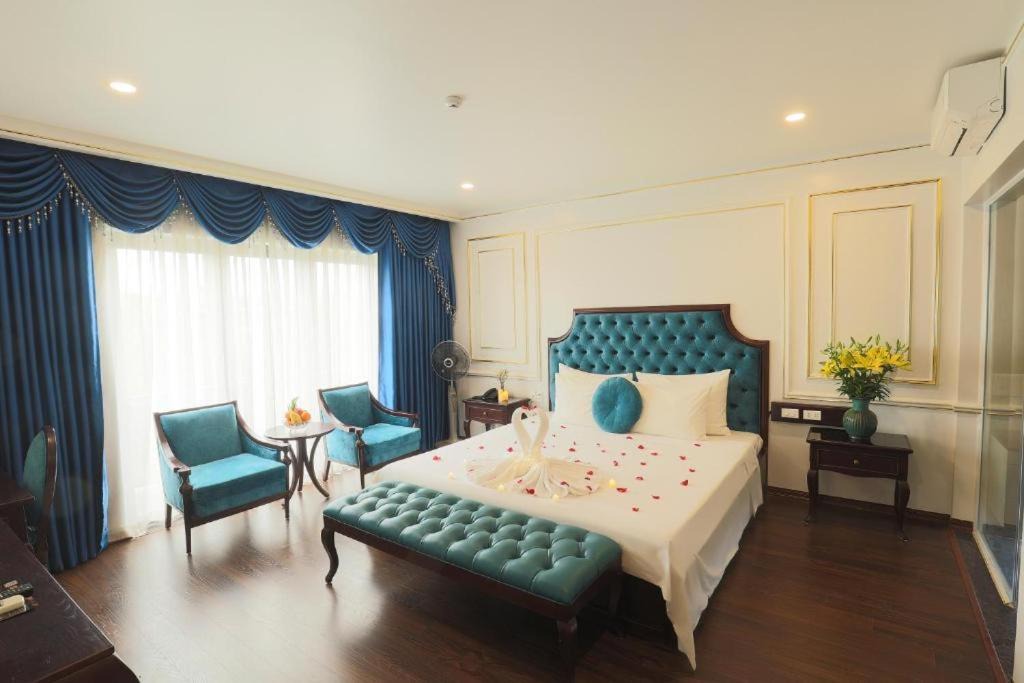 Ha Dong Hotel | Hoàng Gia Xa La Hotel - by Bay Luxury