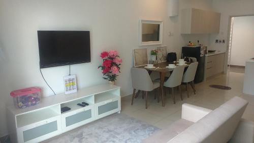 Genting Highlands Bed & Breakfast | Holiday Home @ Midhills Genting