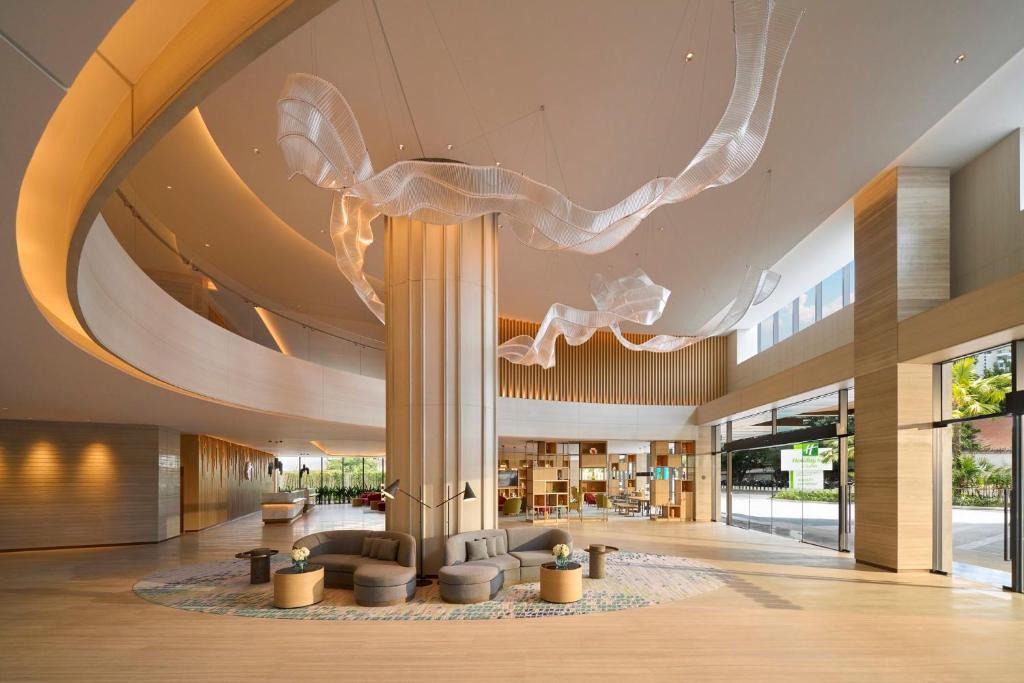Vientiane Hotel | Holiday Inn & Suites Vientiane by IHG