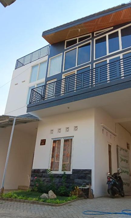 Oro Oro Ombo House | Home Stay Syariah Omahku