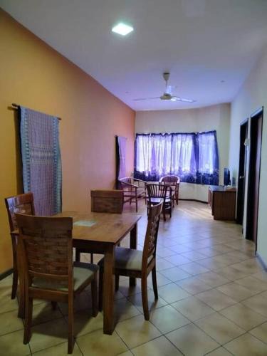 Port Dickson Apartment | Homestay Elina - Cheap and cosy