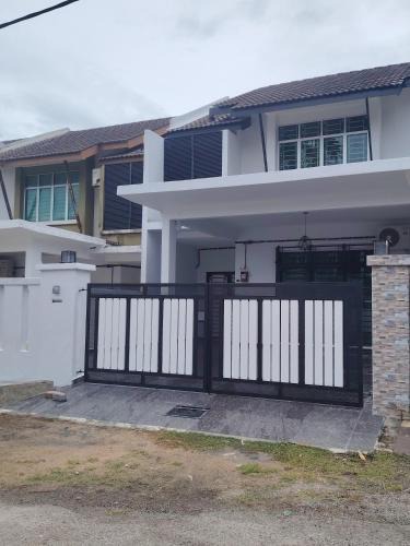 Ayer Keroh House | Homestay Gelora merdu