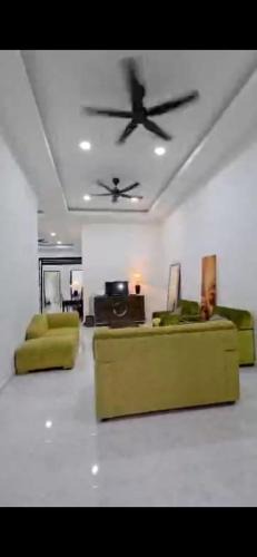 Batu Rakit House | Homestay Hasanah Indah Residence Batu Rakit