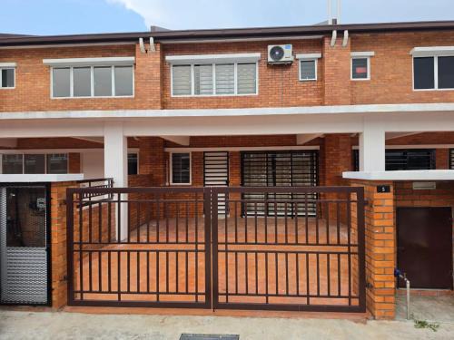 Hulu Selangor House | Homestay In Taman Rasa Utama, Hulu Selangor