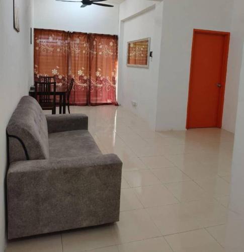 Kampung Tebing Rabak Apartment | Homestay Lumut Perak