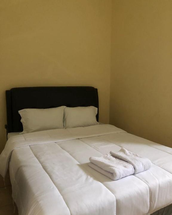 Mungkid Hotel | Homestay Mulia Syariah Borobudur Magelang Mitra RedDoorz