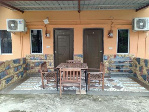 Ranau House | Homestay pekan ranau
