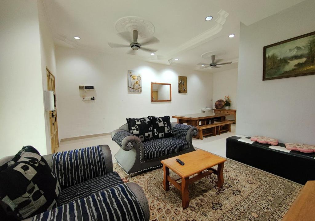 Kampung Telaga Batin Apartment | Homestay Roma Suite