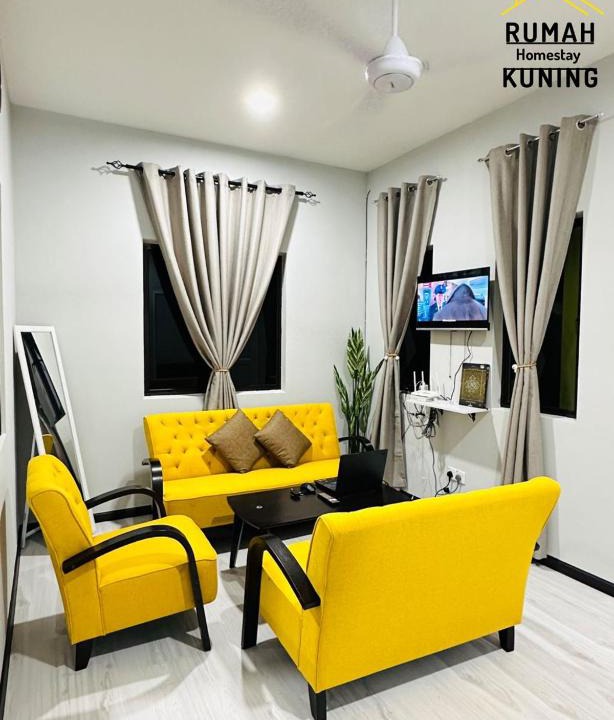 Mersing House | Homestay Rumah Kuning