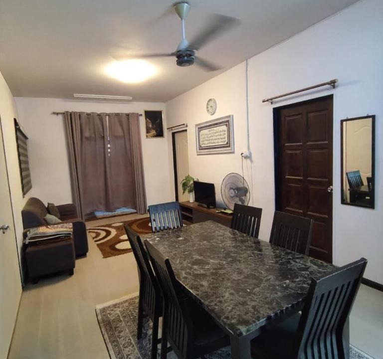 Ngulang House | Homestay Shahid Houze
