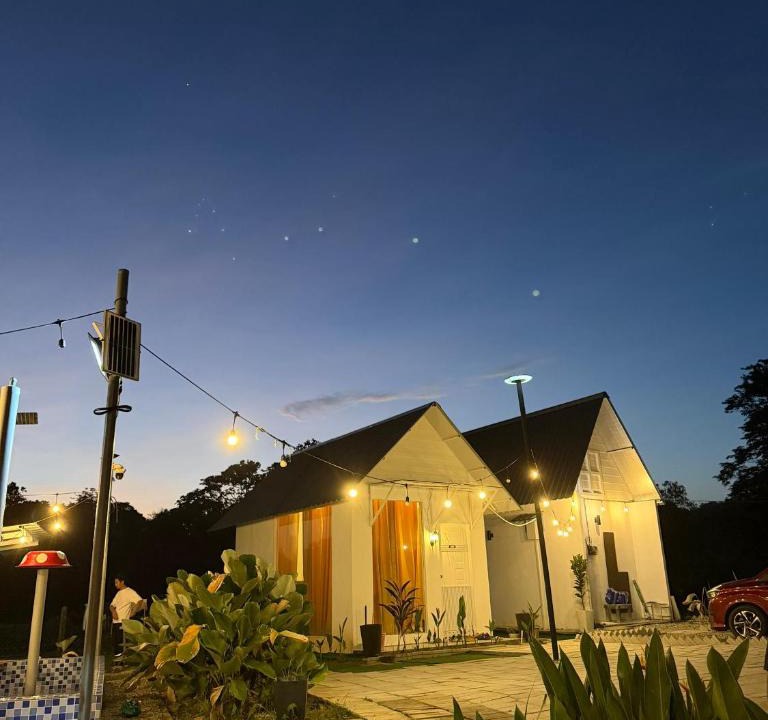 Kampung Rawa Ski Chalet | Homestay Studio D'Laman Anakanda Rembau