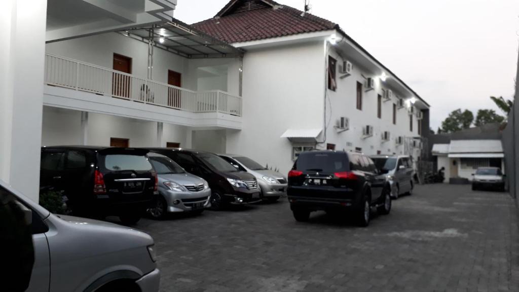 Probolinggo House | Homestay Suyoso