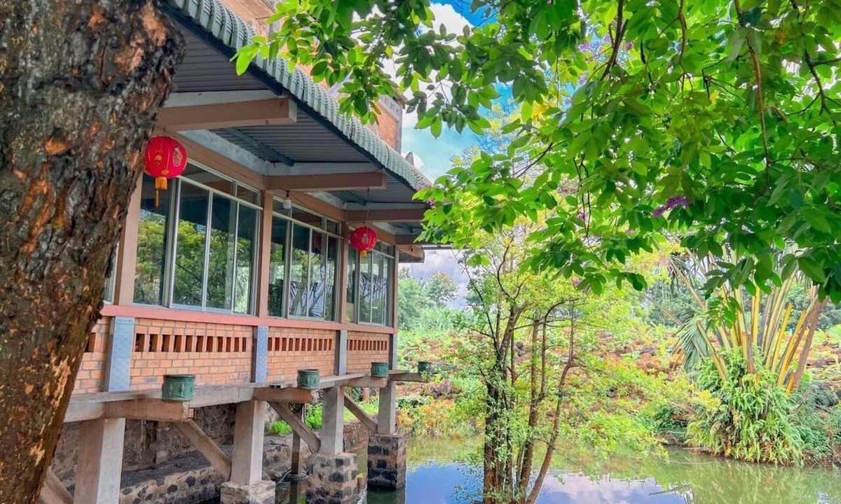 Trang Bom House | Homestay Tay