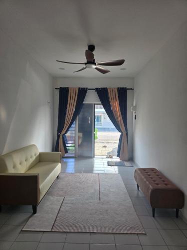 Gambang House | Homestay Zea