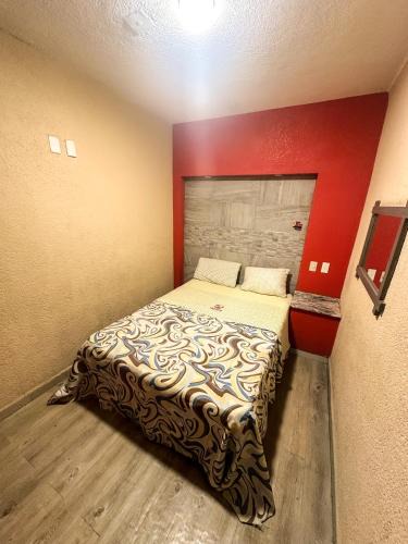 Santa Maria la Ribera Hotel | Hotel California