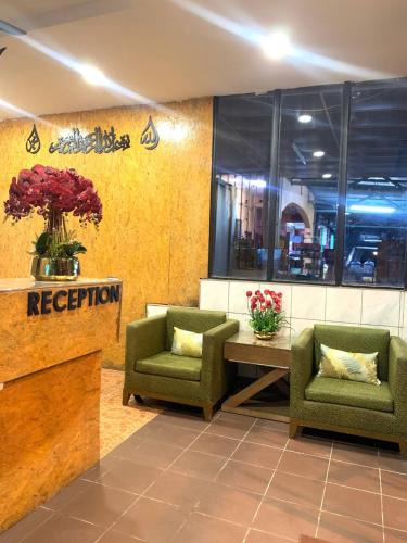 Kusial Hotel | Hotel & Homestay Four Friends Tanah Merah, Kelantan