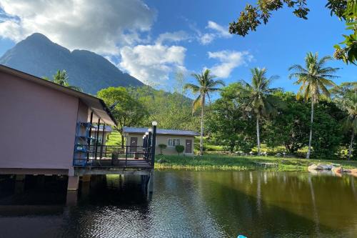 Santubong Hotel | Hotel O Rb Homestay & Farms