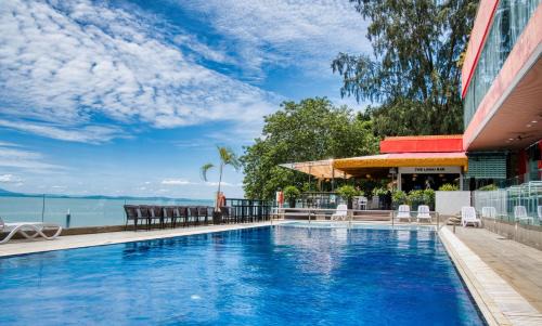 Tanjung Tokong Hotel | Hotel Sentral Seaview @ ​Beachfront