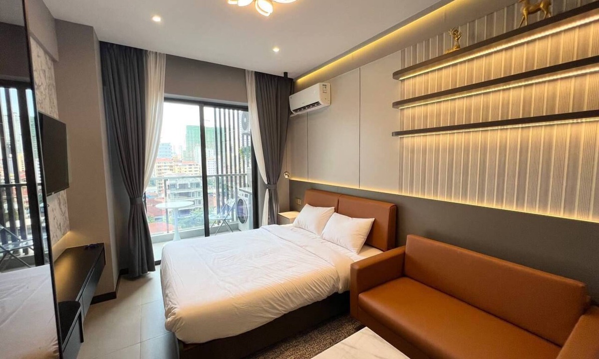 Sen Sok Hotel | Hotel with 4 bedrooms and AC in awesome Phnom Penh