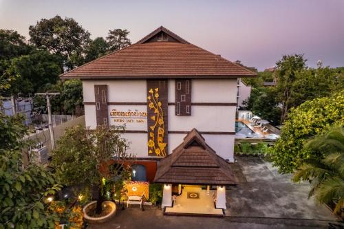 Chang Phueak Hotel | Huen Jao Ban Hotel