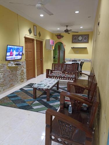 Tanah Merah House | Husna Homestay Kota Harmoni Tanah Merah