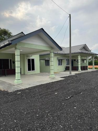 Kapar House | Huszai Homestay Kampung Bukit Kapar
