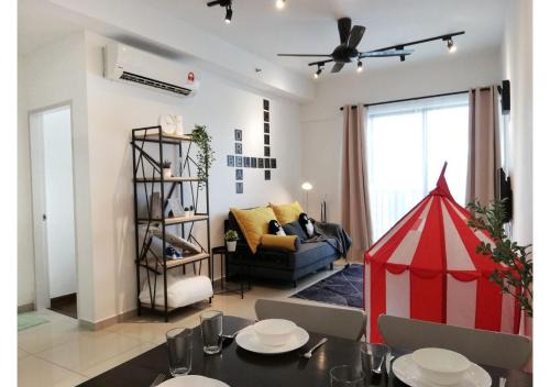 Shah Alam Apartment | I City Residence, 2 Bedroom 4-7 Pax unit, Walking to Theme n Water Park & Shopping Mall