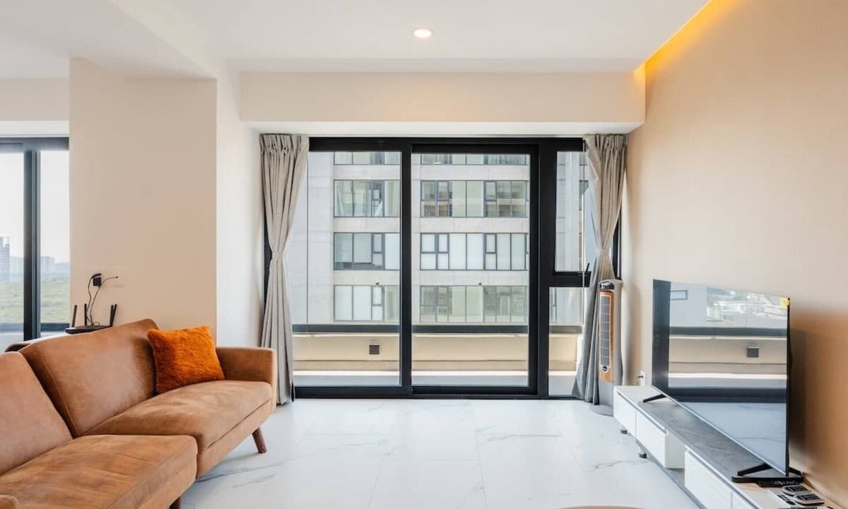 El Yaqui House | Incredible Loft | Gym, Cinema & Spa Amenities