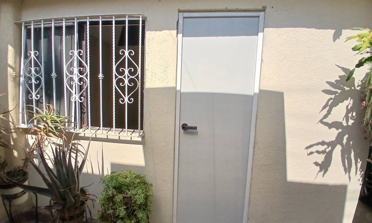 Ezequiel Montes House | Independent room, 2 persons, near Peña de Bernal and vineyards.