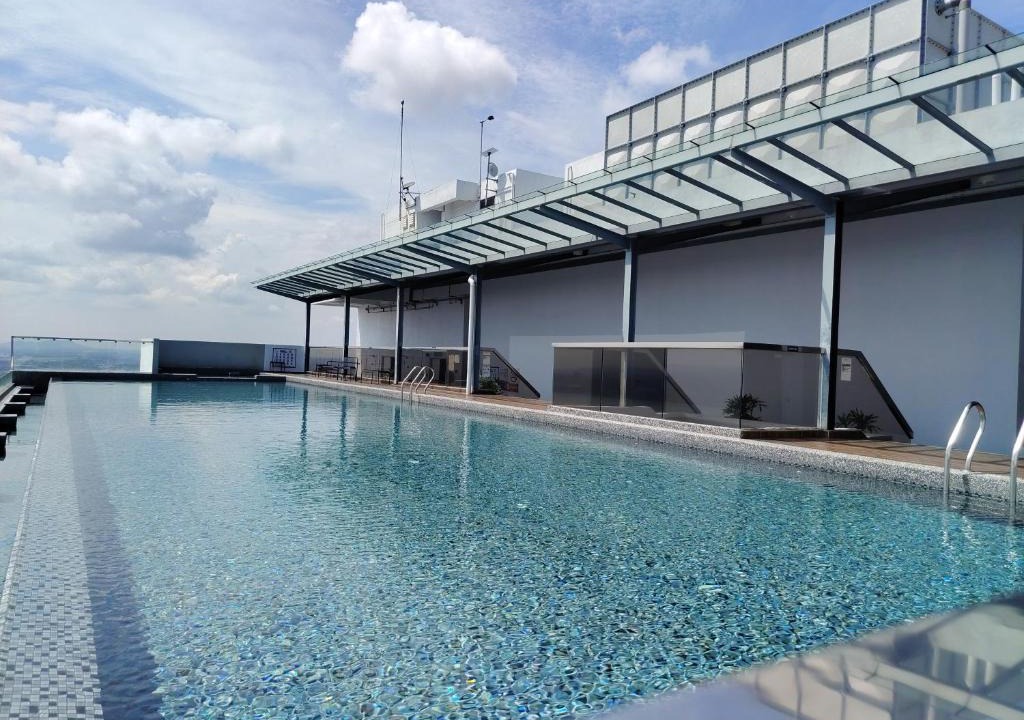 Malacca City Apartment | Infinity Pool Seaview Malacca 2-6 pax 5minJonker
