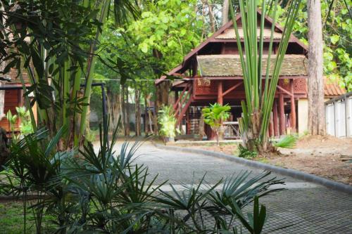 Su Thep Hostel | Insight Hostel